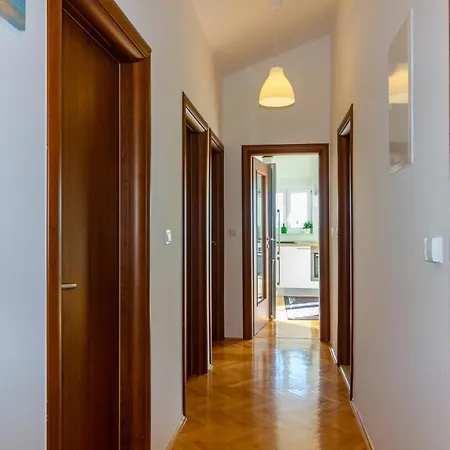 Omis Wind Rose Apartment Exterior photo